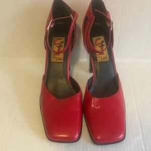 CF by Falchi Red Leather Shoes Size 10 Ankle Strap Square Toe 4” Block Heels